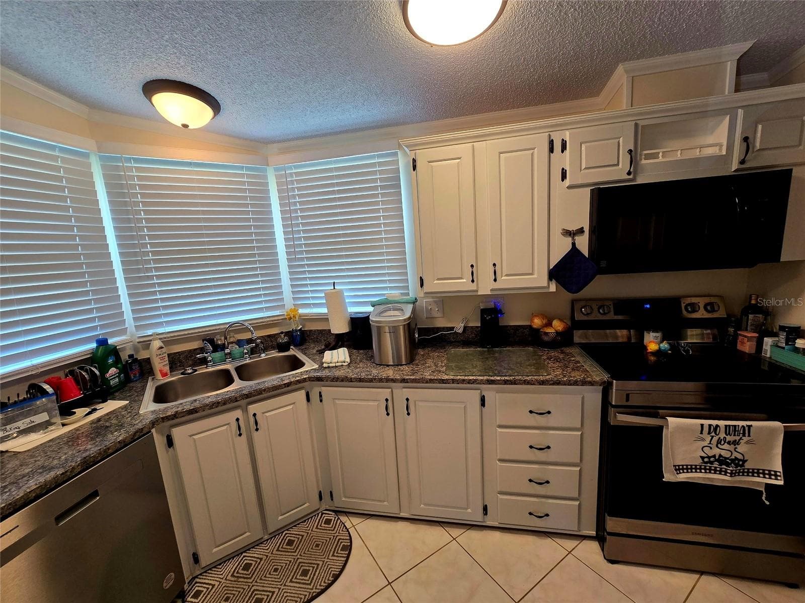 3505 PATRICIA PLACE — photo 11 of 48