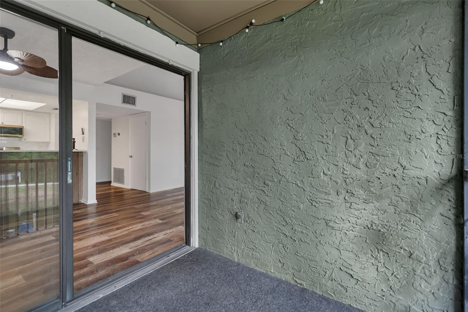 5850 PEREGRINE AVE — photo 17 of 42