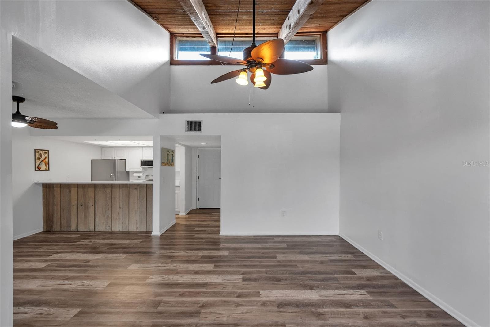 5850 PEREGRINE AVE — photo 10 of 42