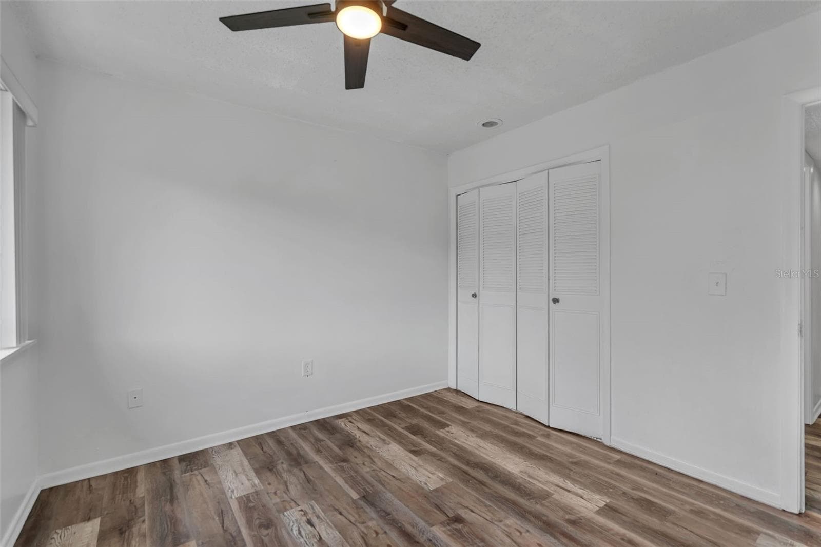 5850 PEREGRINE AVE — photo 23 of 42