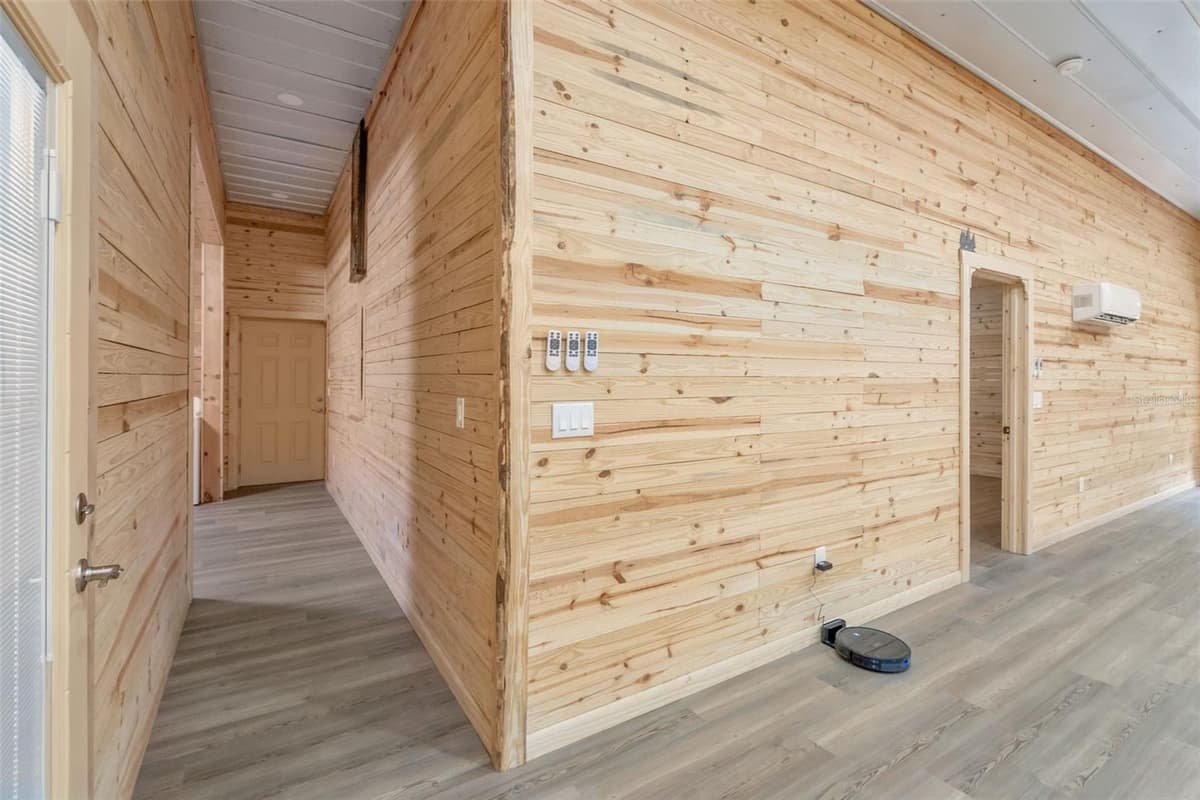 2102 OLD POLK CITY ROAD — photo 20 of 51
