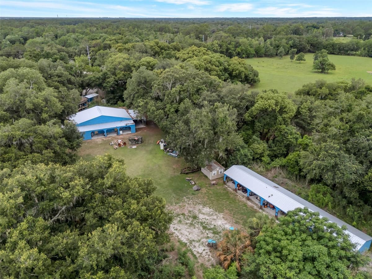 2102 OLD POLK CITY ROAD — photo 47 of 51
