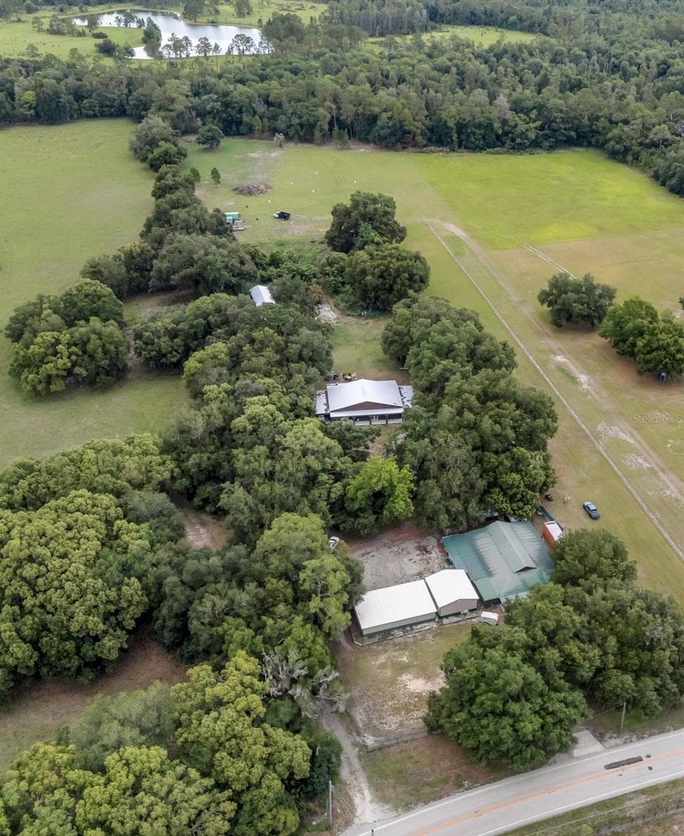 2102 OLD POLK CITY ROAD — photo 46 of 51