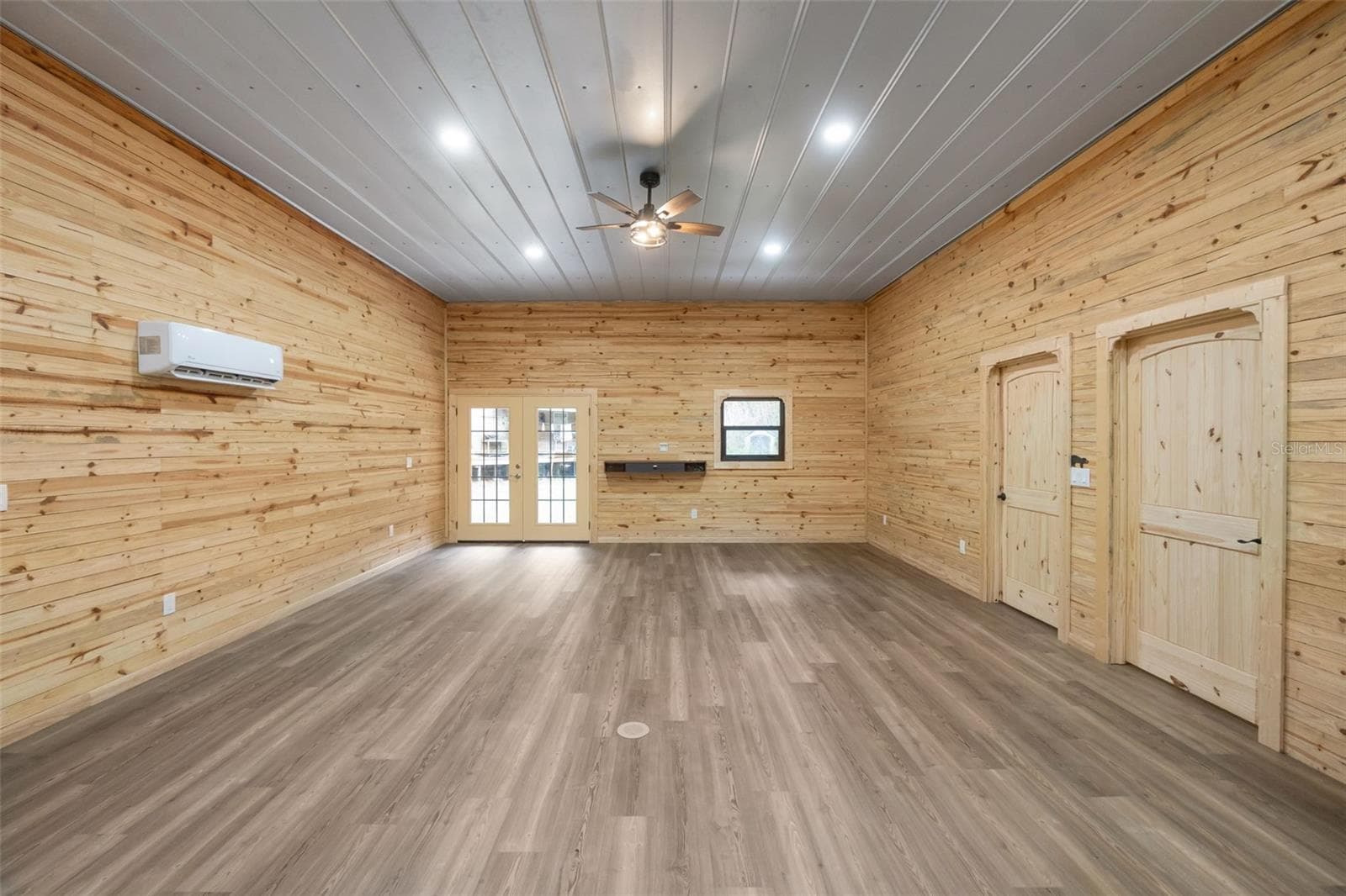 2102 OLD POLK CITY ROAD — photo 28 of 54