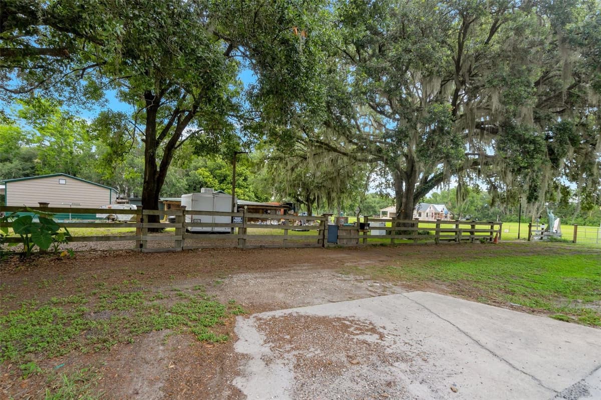 2102 OLD POLK CITY ROAD — photo 42 of 51