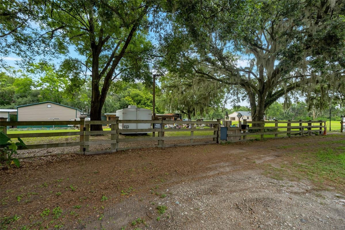 2102 OLD POLK CITY ROAD — photo 41 of 51
