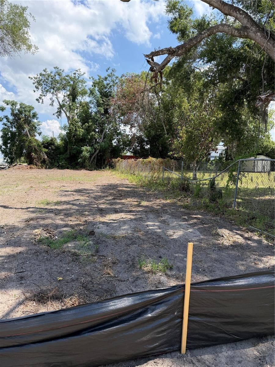3504 HOGSHEAD ROAD — photo 4 of 12