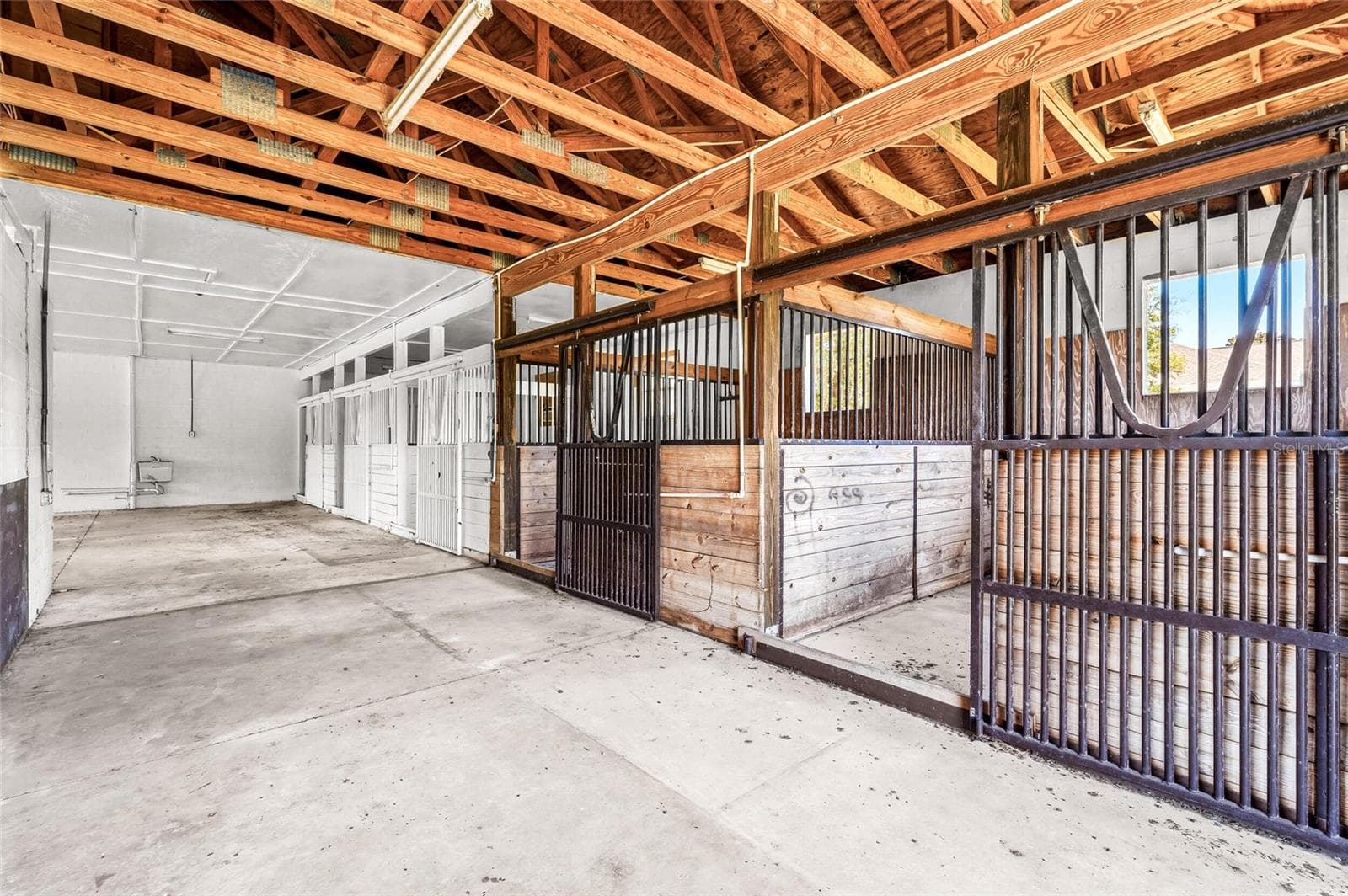 5650 CHURCHILL DOWNS ROAD — photo 40 of 100