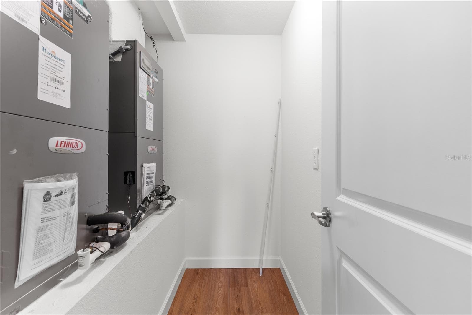 3147 CALVANO DRIVE — photo 28 of 63