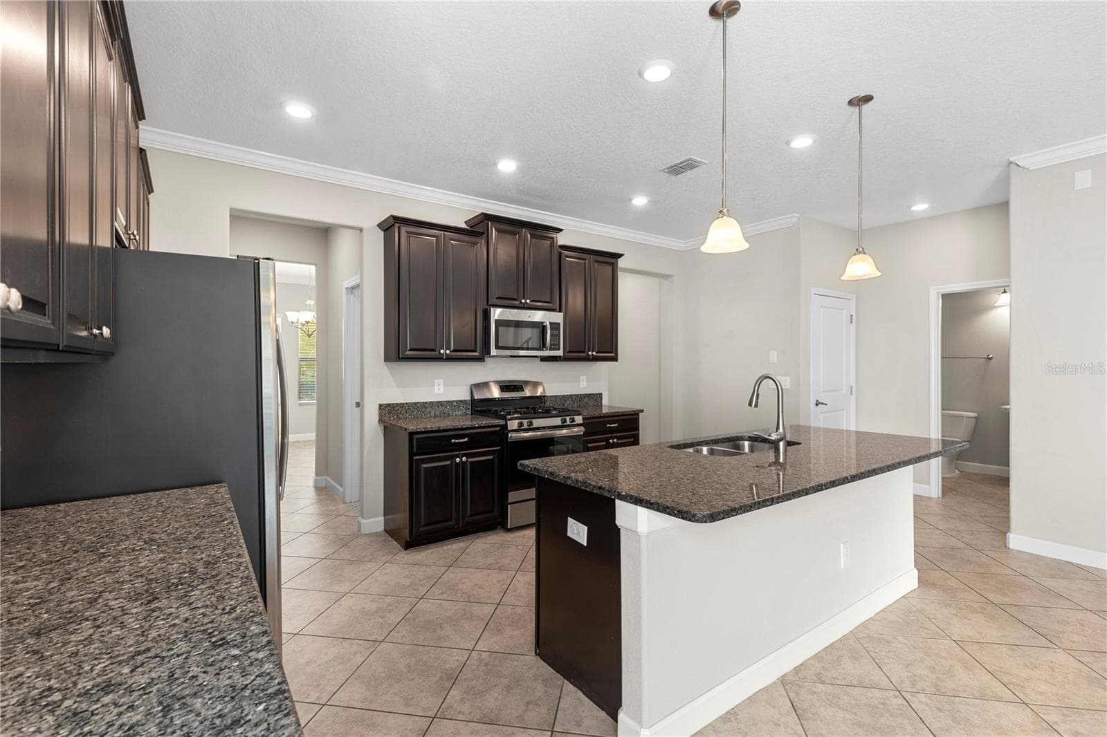 3147 CALVANO DRIVE — photo 9 of 63