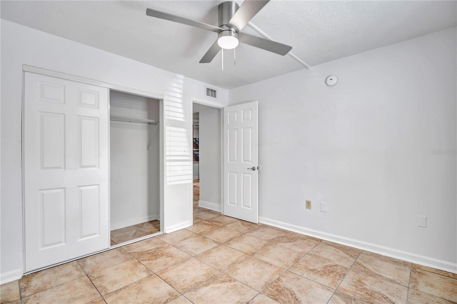 5221 BAYSHORE BOULEVARD — photo 13 of 28