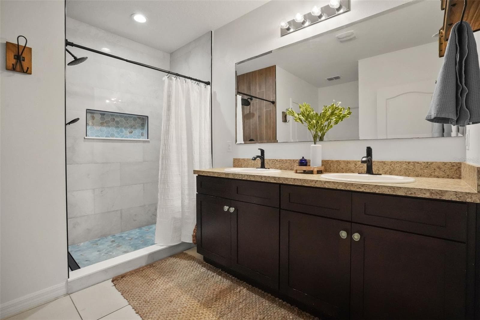 3422 BERKSHIRE WOODS TERRACE — photo 25 of 33