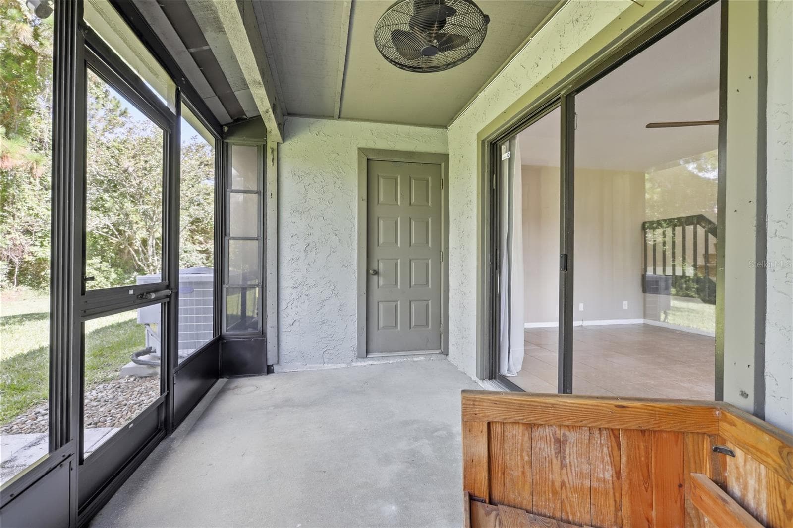 130 LIMEWOOD PLACE — photo 26 of 37