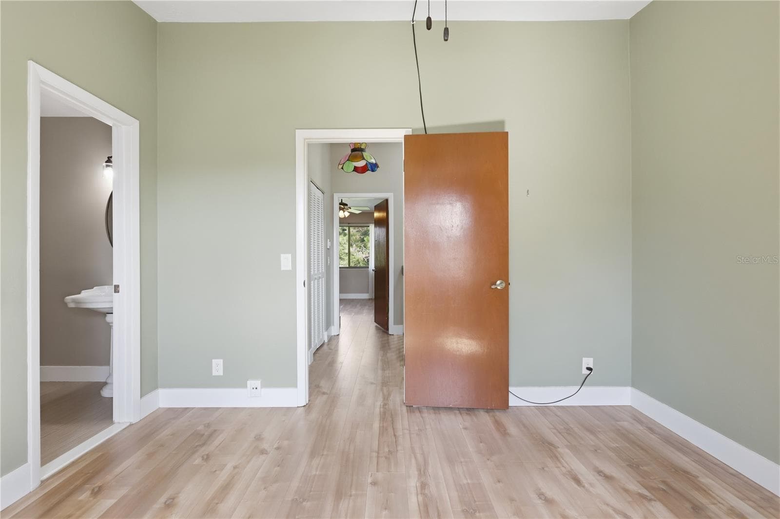 130 LIMEWOOD PLACE — photo 21 of 37