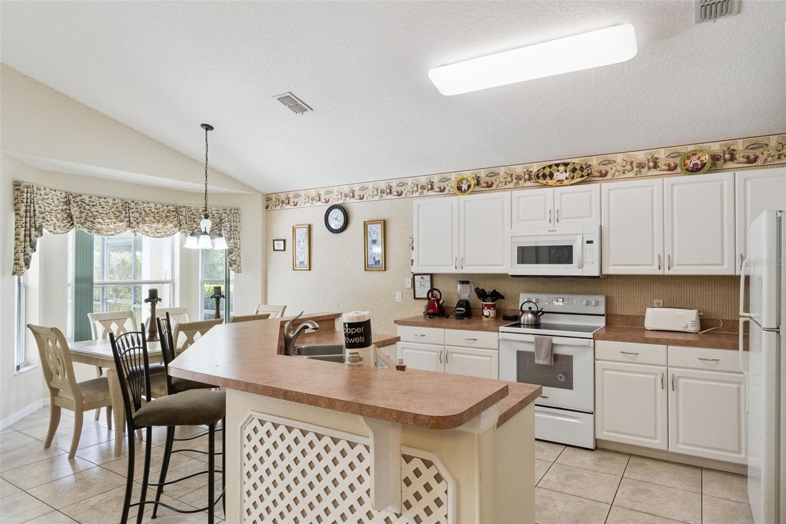 4706 CUMBRIAN LAKES DRIVE — photo 12 of 35