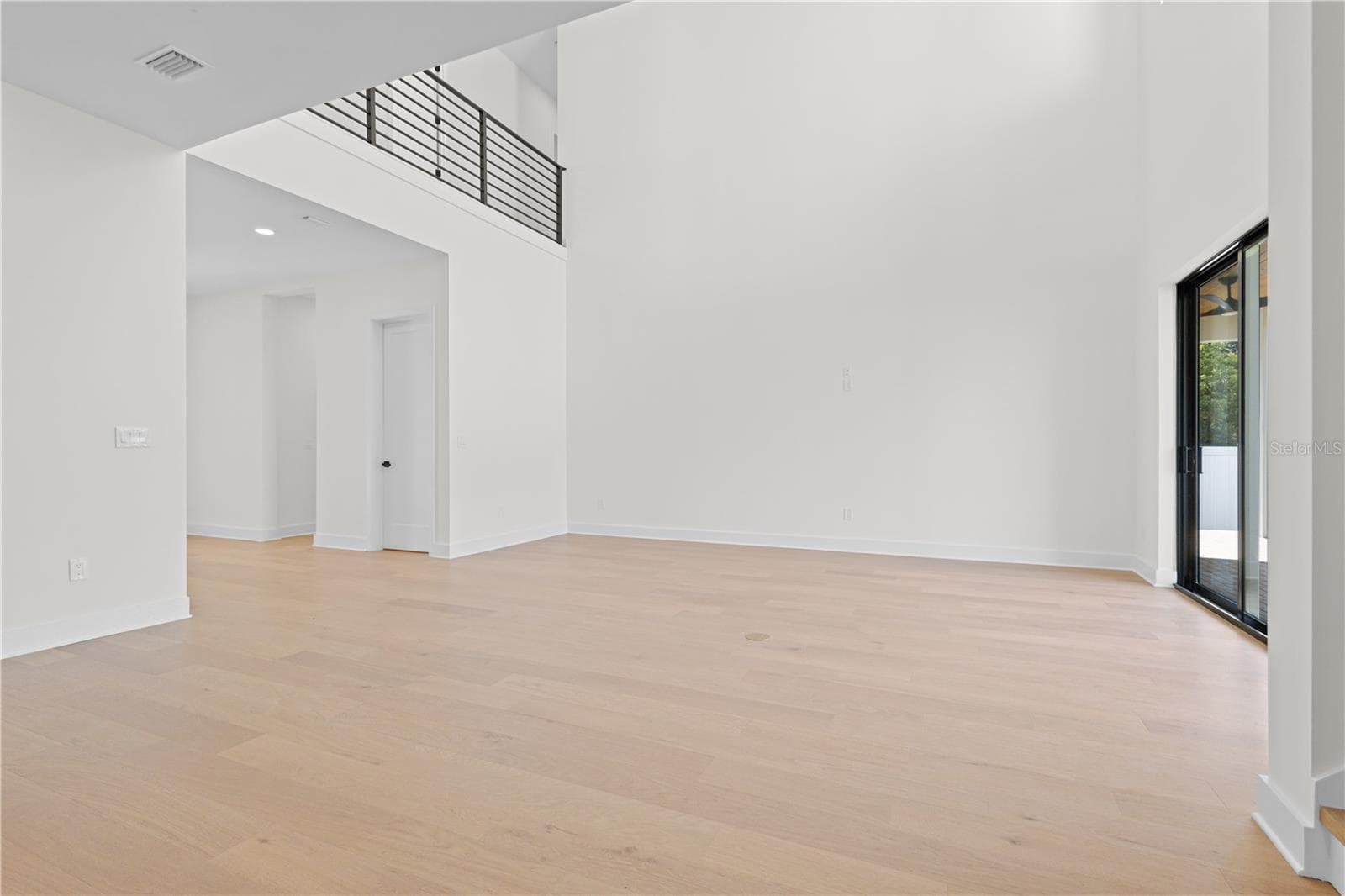 3202 LA SALLE STREET — photo 15 of 19