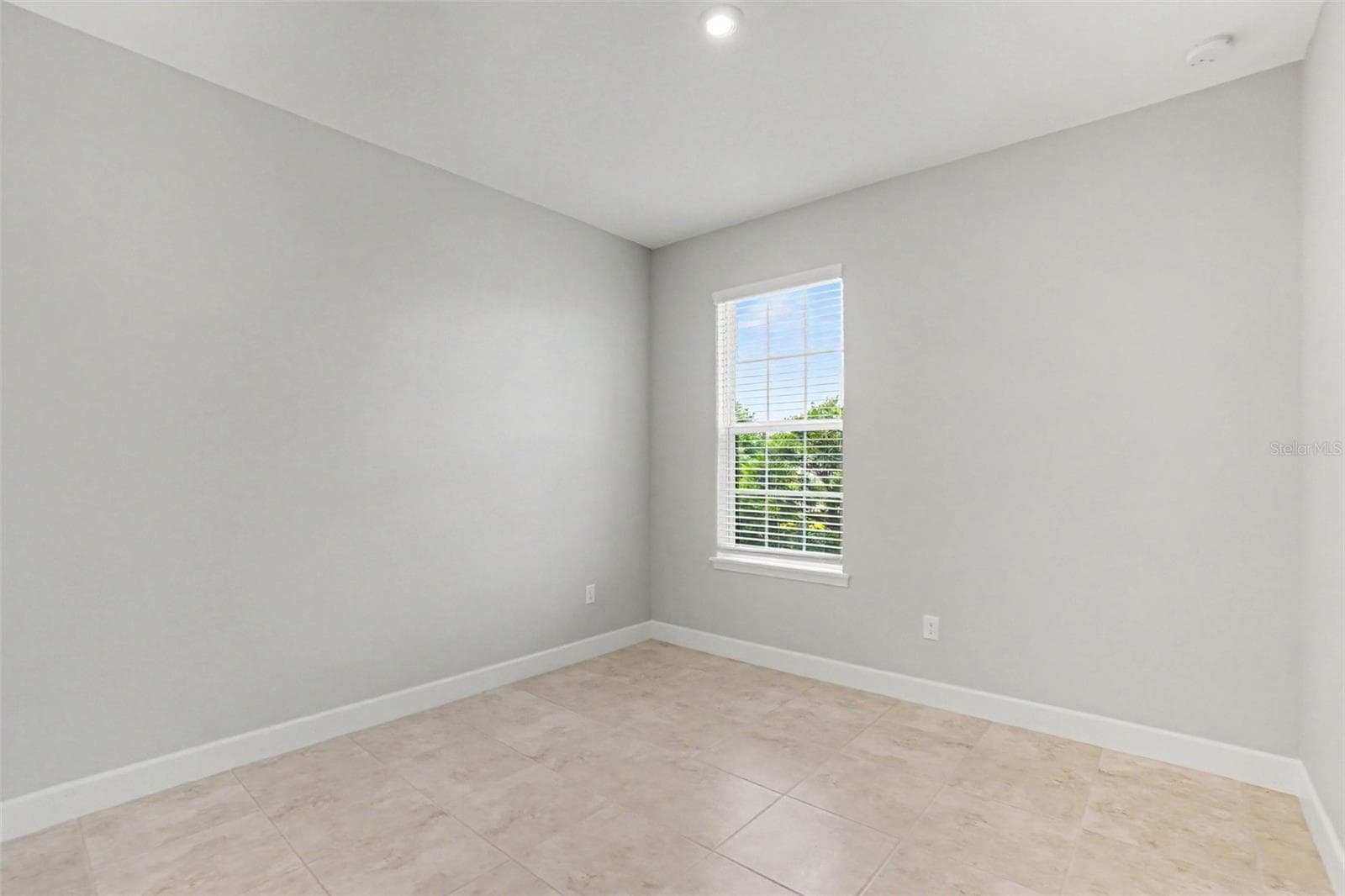 10930 WENDOVER DRIVE — photo 18 of 25