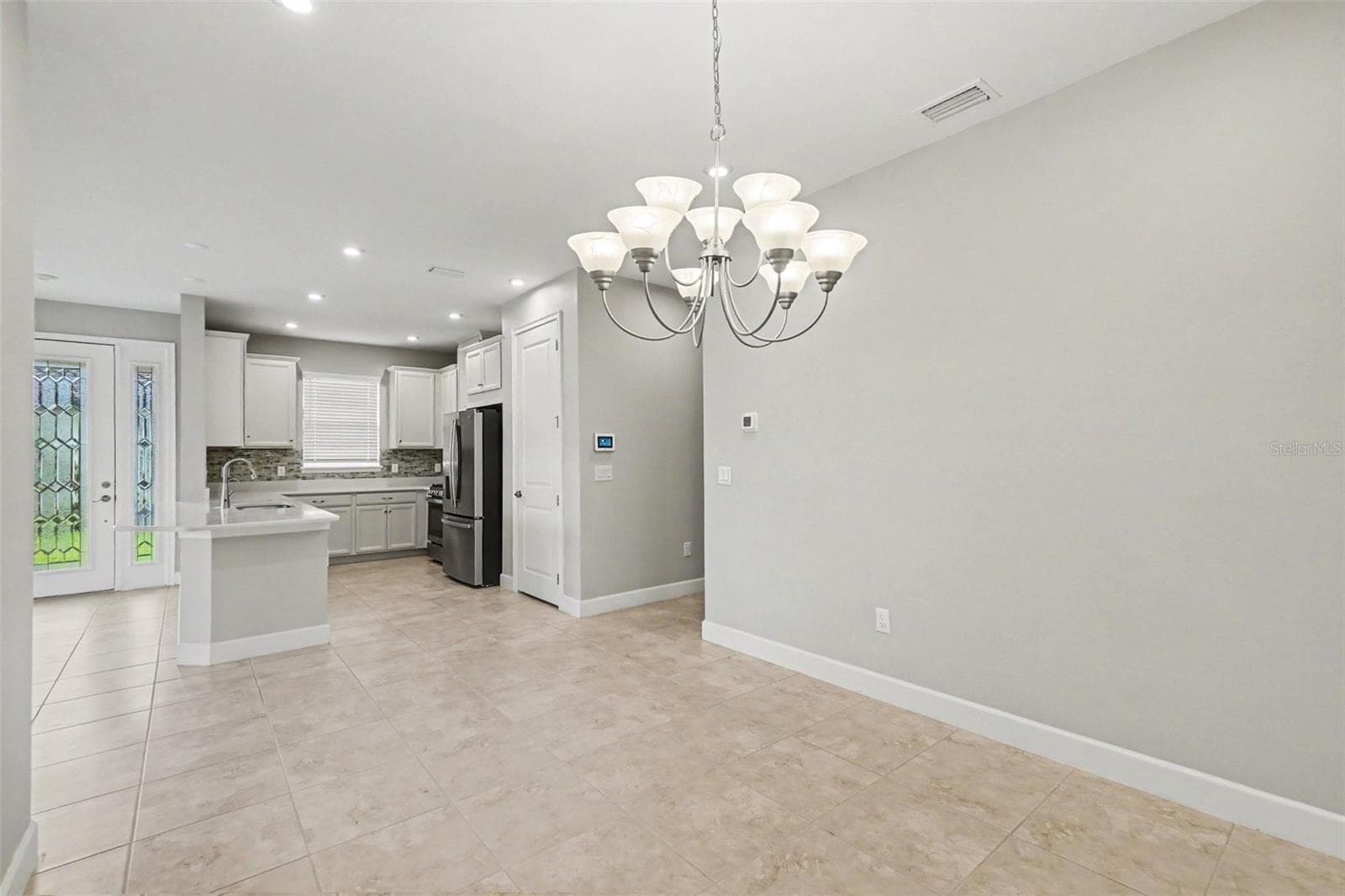 10930 WENDOVER DRIVE — photo 7 of 25
