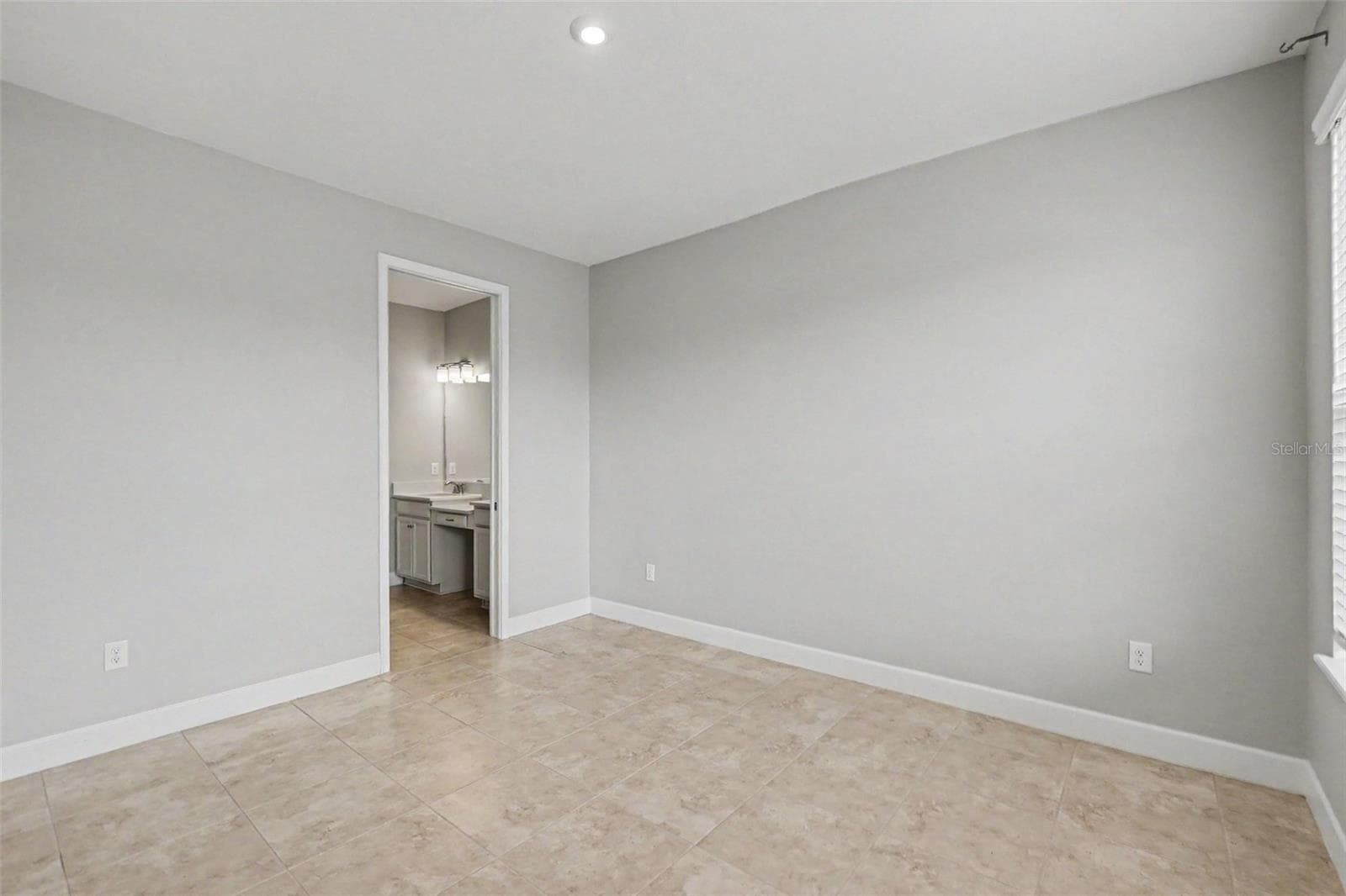 10930 WENDOVER DRIVE — photo 15 of 25