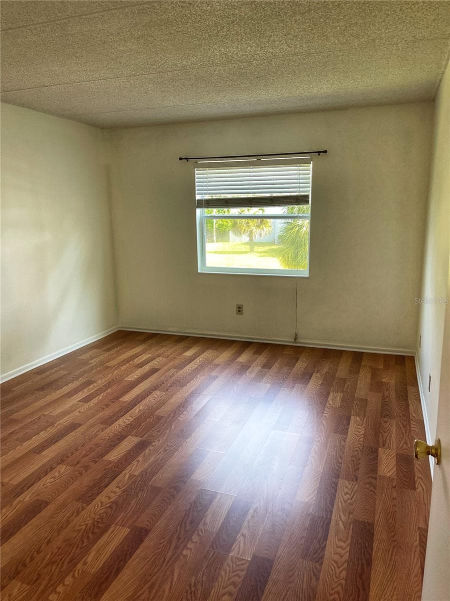 2846 SOMERSET PARK DRIVE — photo 12 of 17