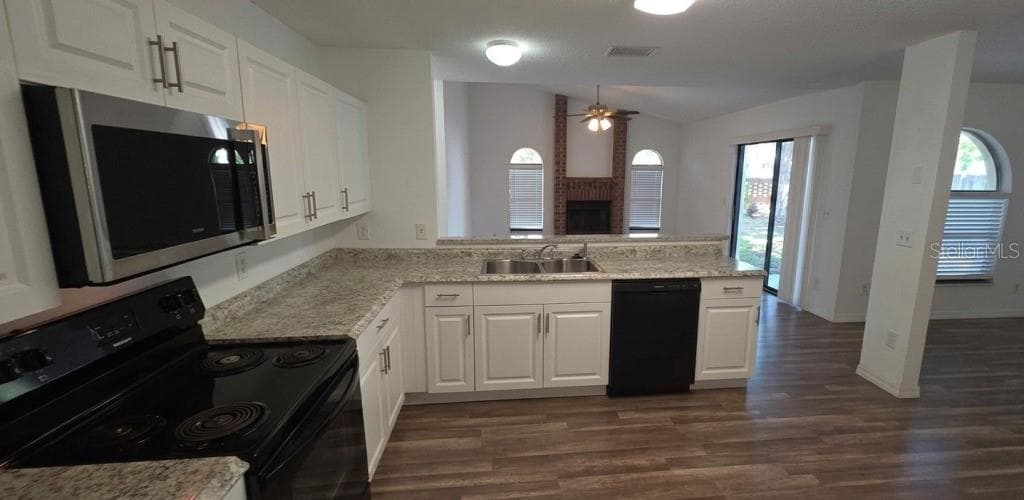 10159 CHESHAM DRIVE — photo 9 of 16