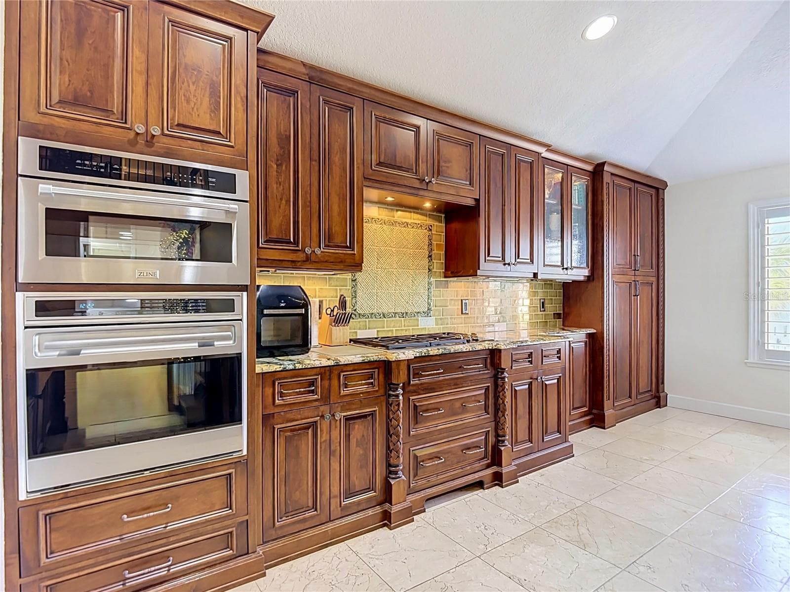 4146 DIAZ COURT — photo 21 of 100