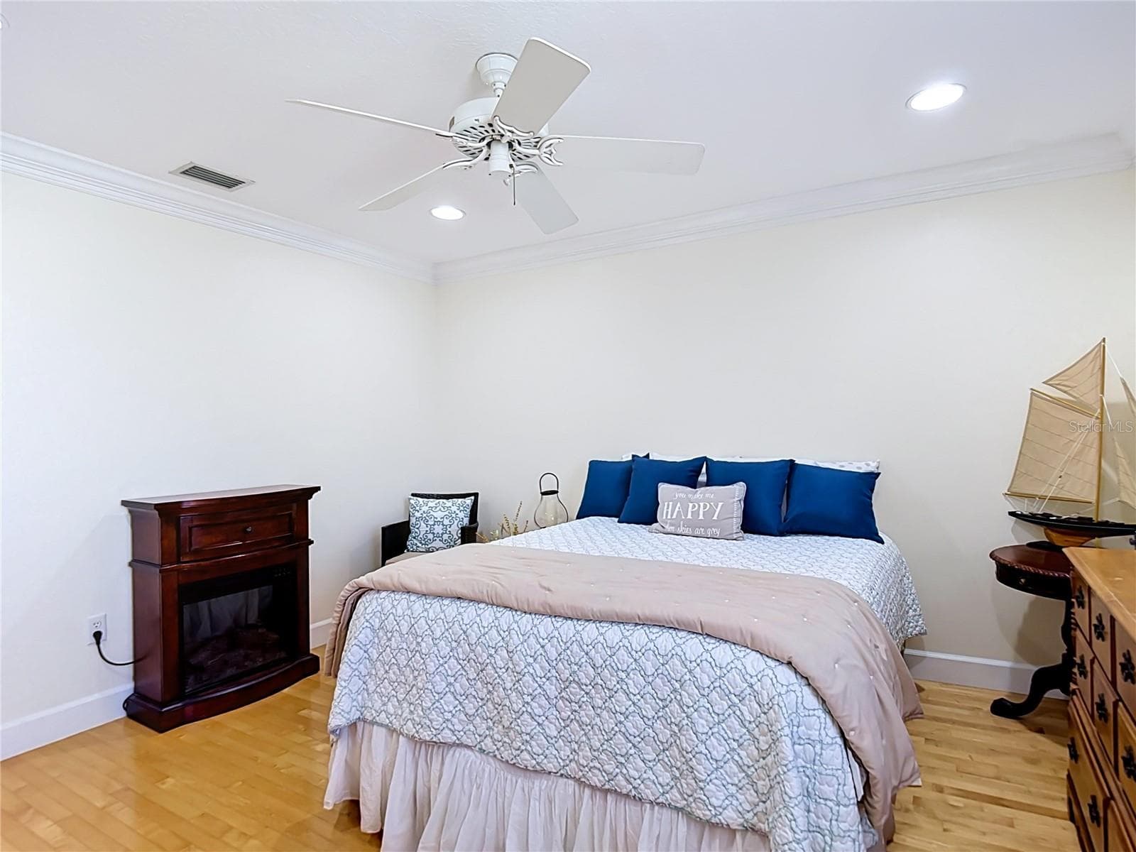 4146 DIAZ COURT — photo 53 of 100