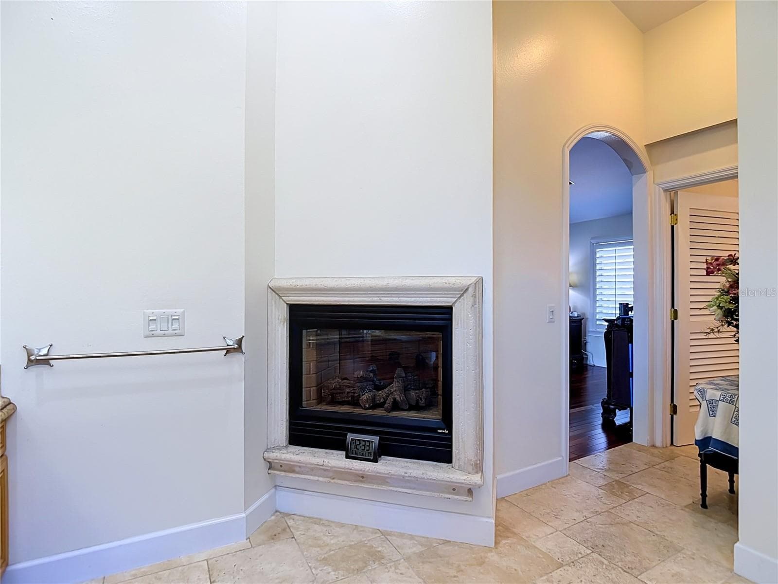4146 DIAZ COURT — photo 37 of 100