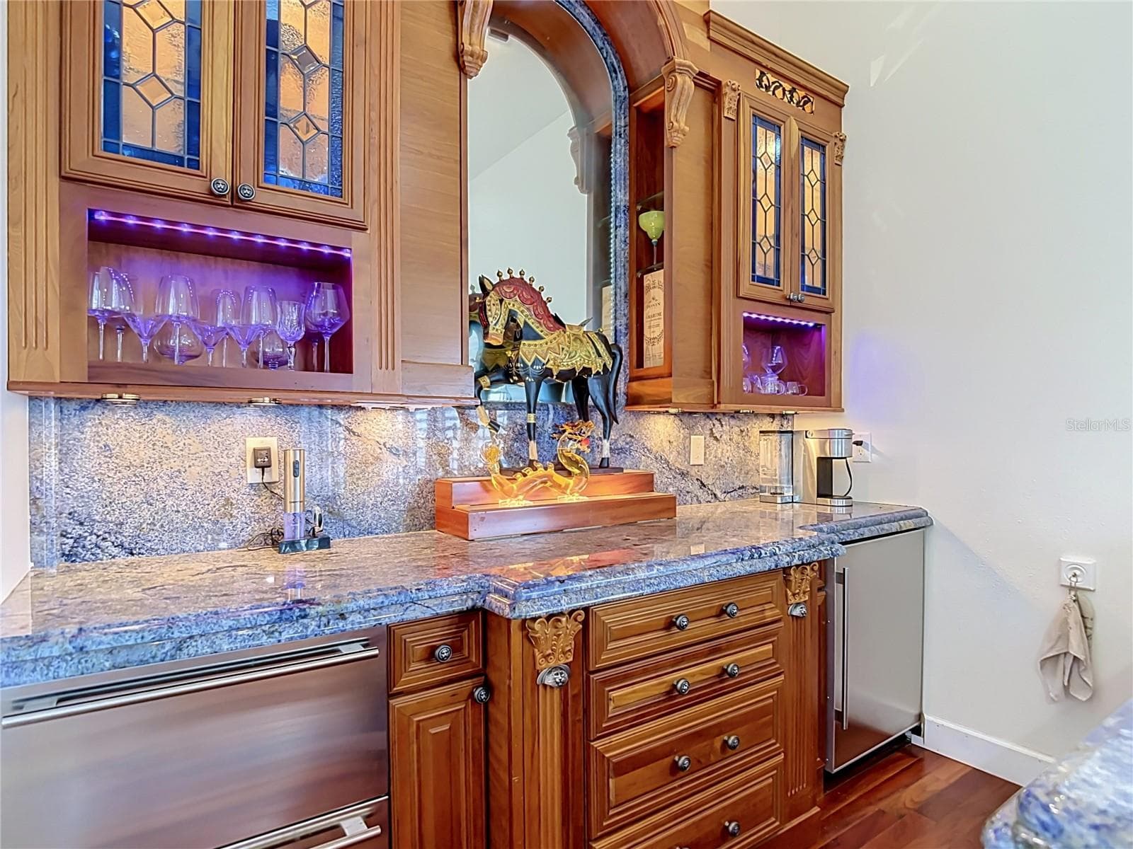 4146 DIAZ COURT — photo 13 of 100