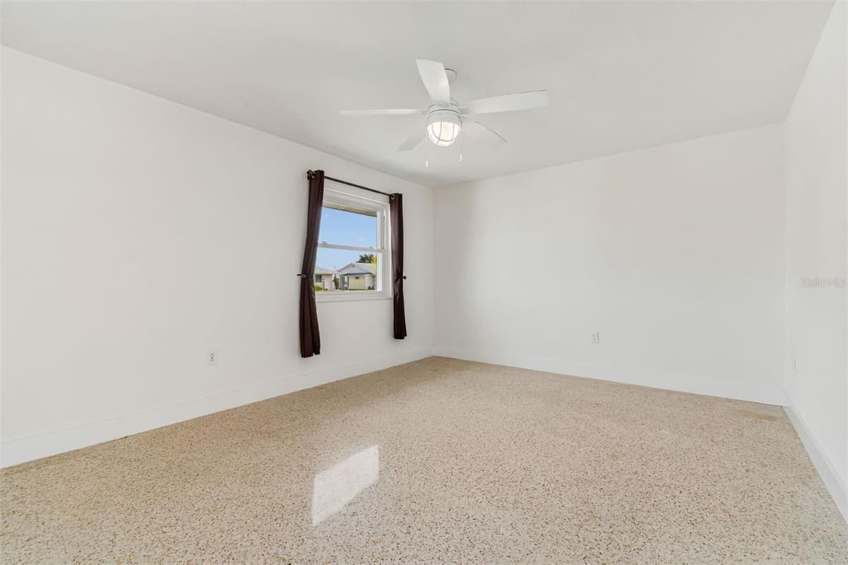 830 LA JOLLA AVENUE — photo 24 of 57