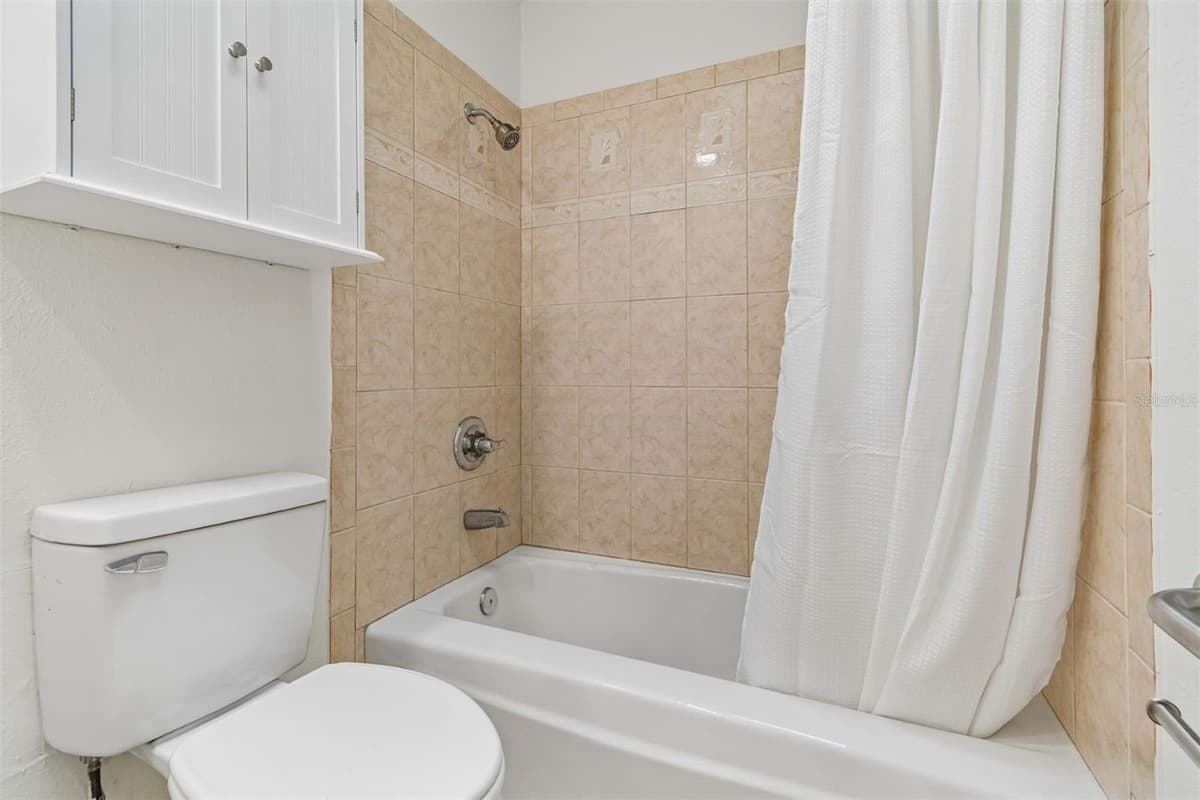 830 LA JOLLA AVENUE — photo 26 of 57
