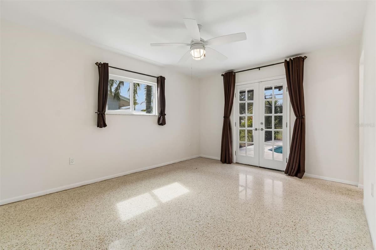 830 LA JOLLA AVENUE — photo 17 of 57