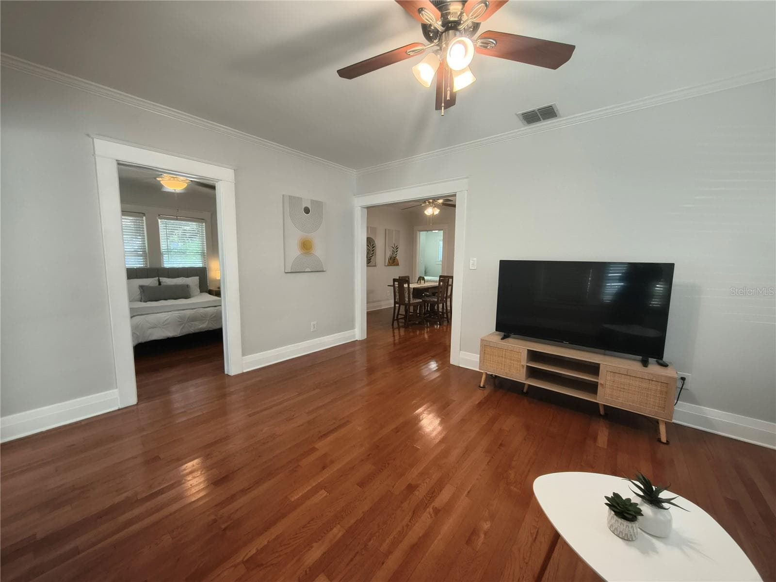708 IDLEWILD AVENUE — photo 11 of 26