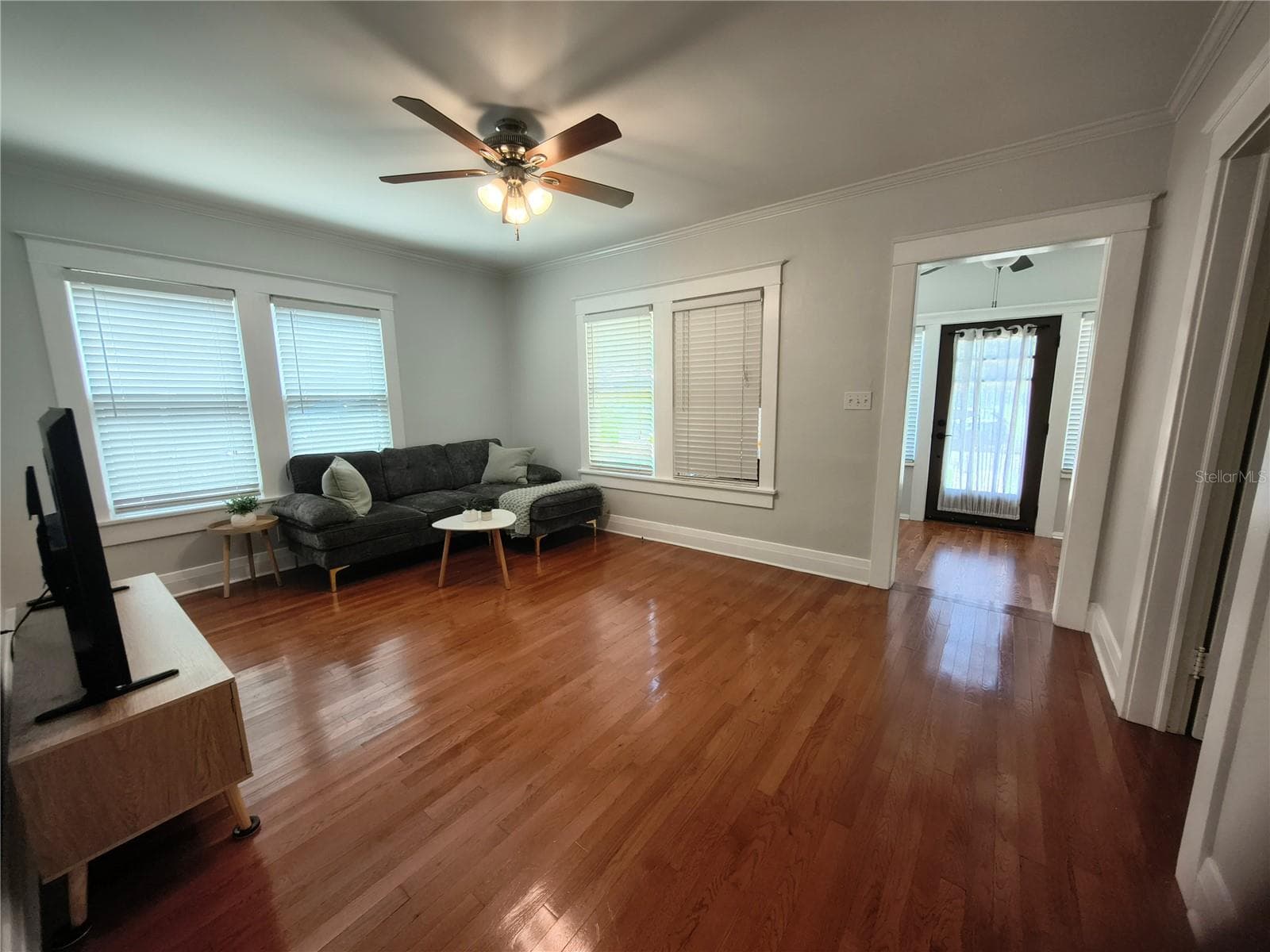 708 IDLEWILD AVENUE — photo 8 of 26