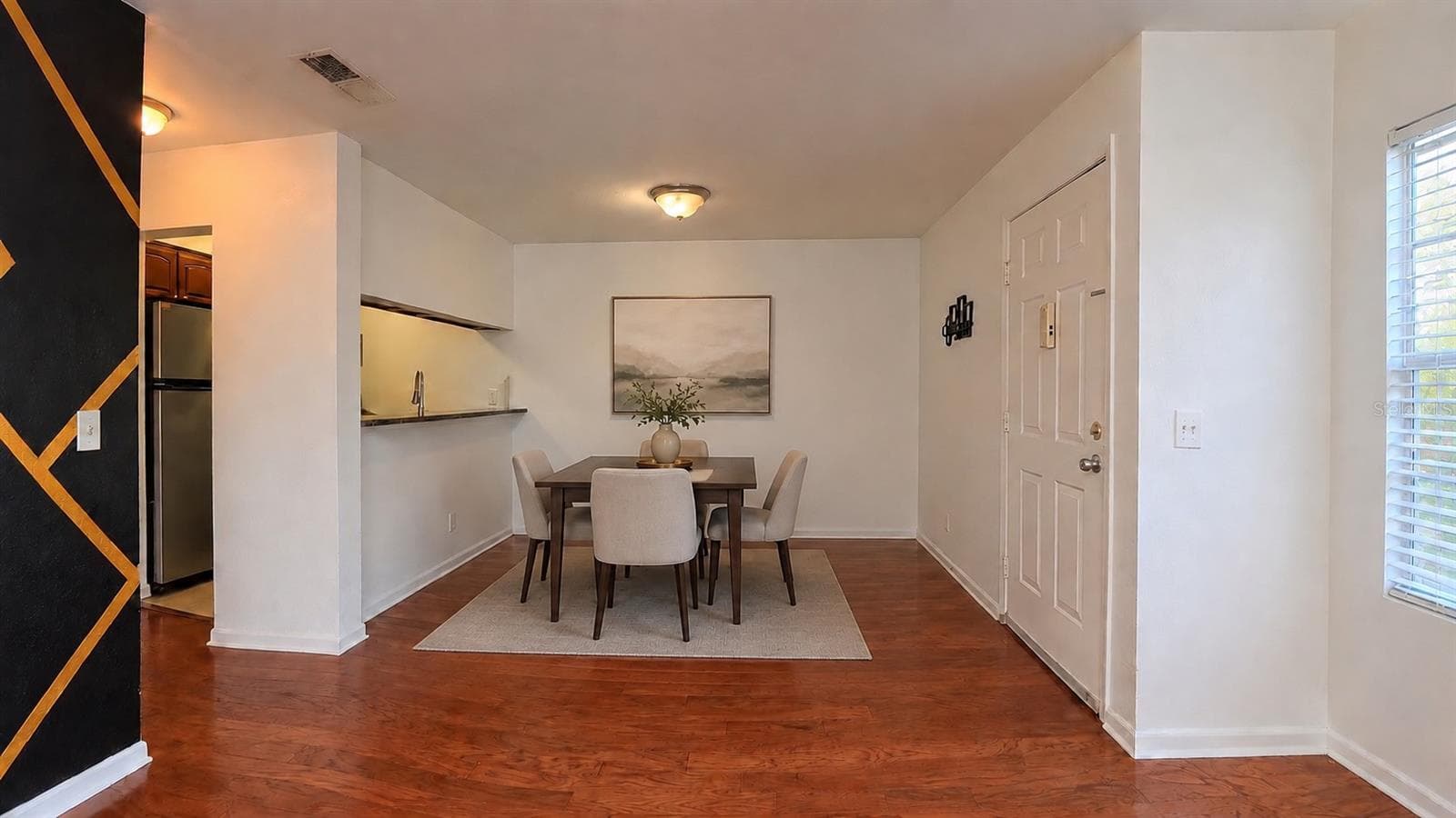 5440 MACDILL AVENUE — photo 8 of 24