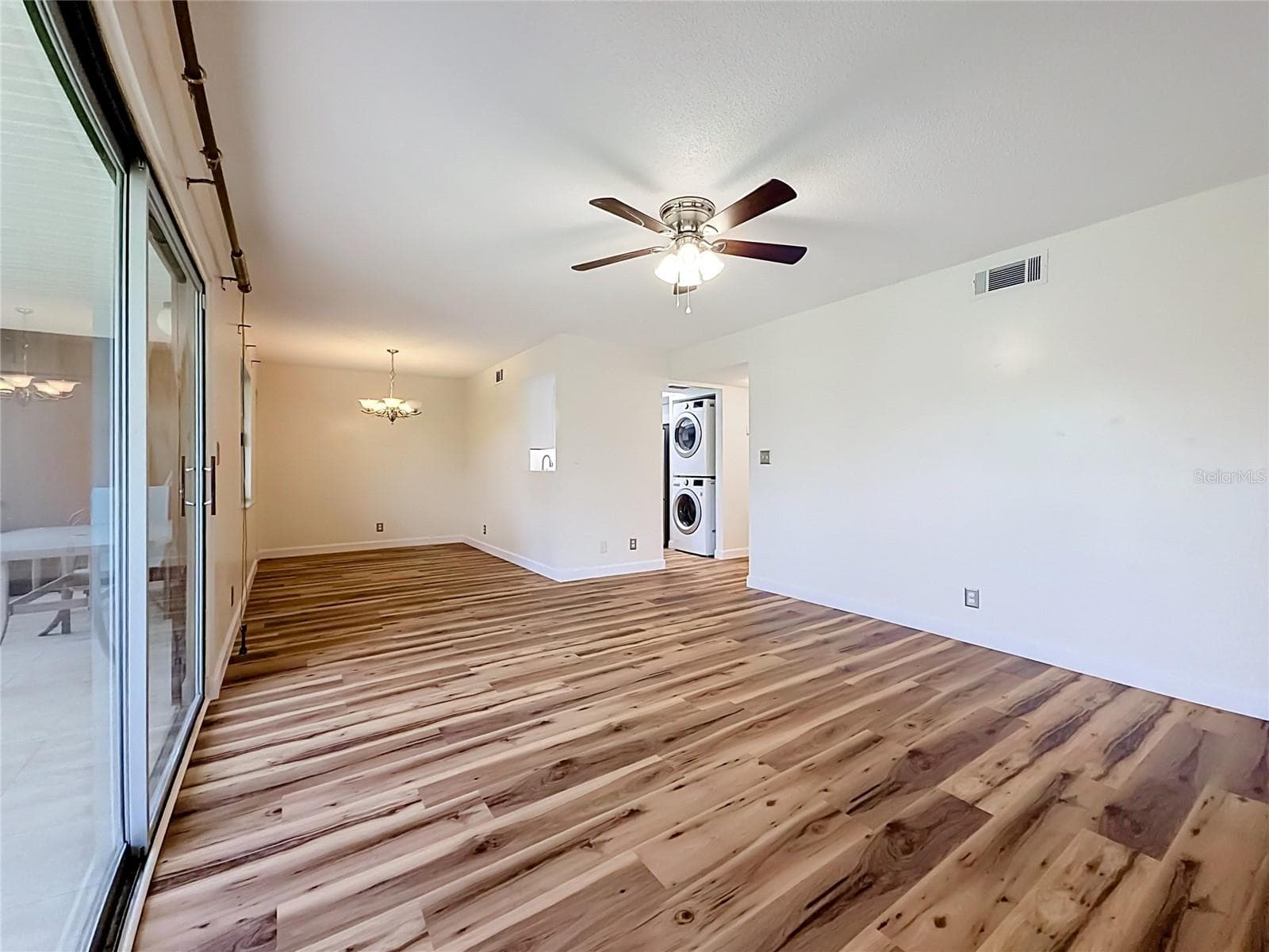 655 MIDWAY DRIVE — photo 11 of 54