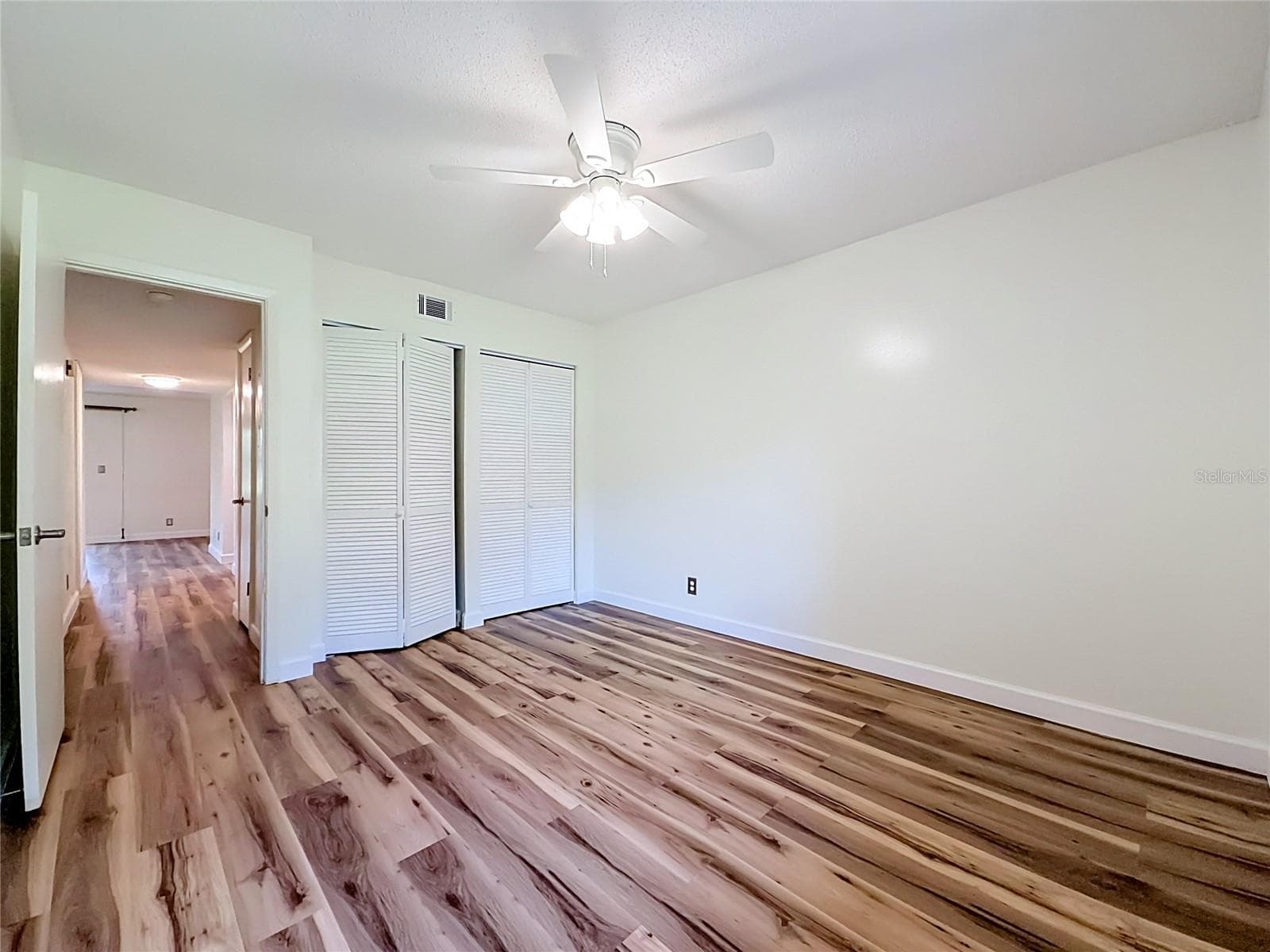 655 MIDWAY DRIVE — photo 19 of 54