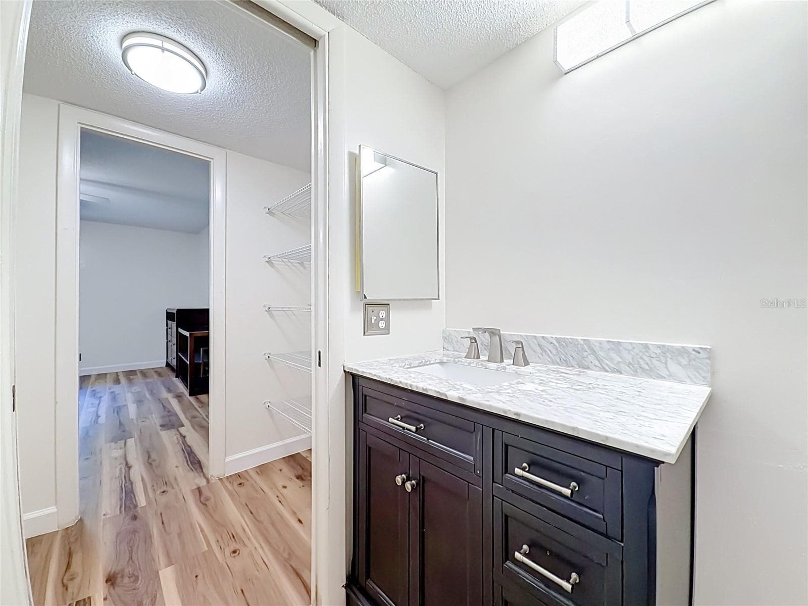 655 MIDWAY DRIVE — photo 30 of 54