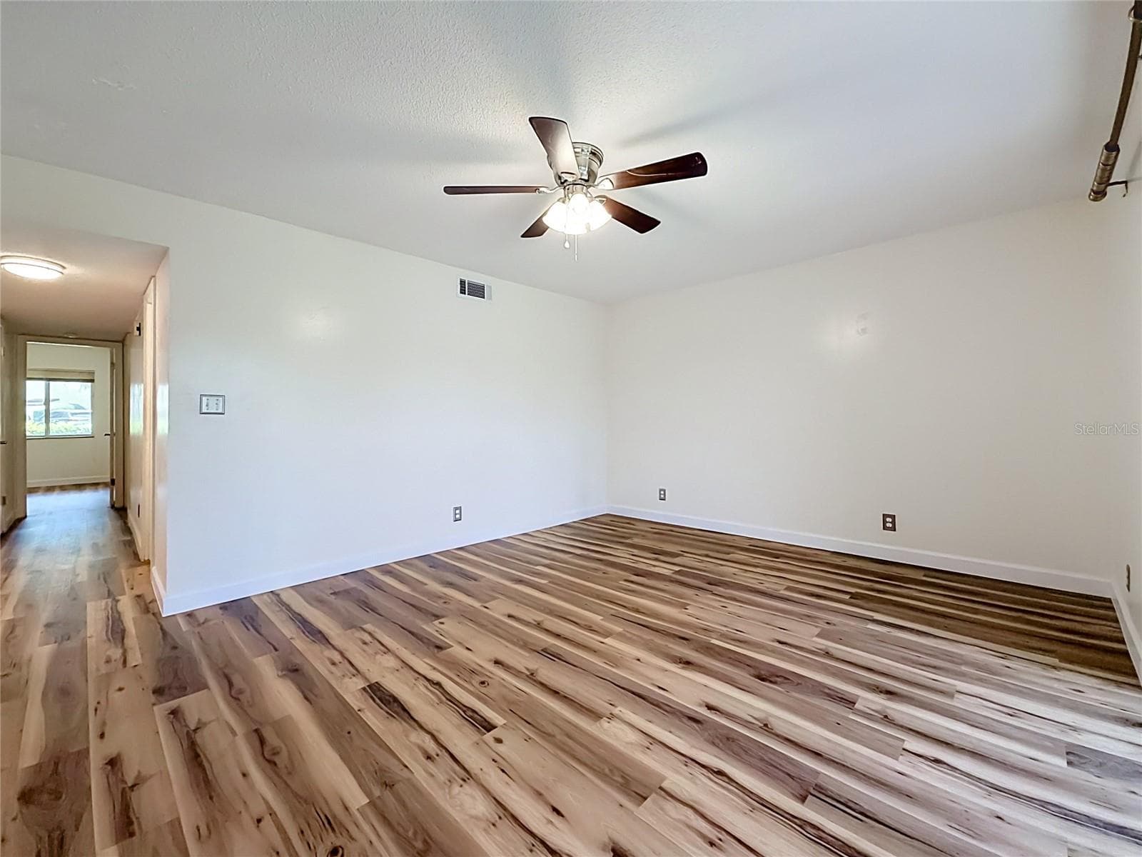 655 MIDWAY DRIVE — photo 23 of 54