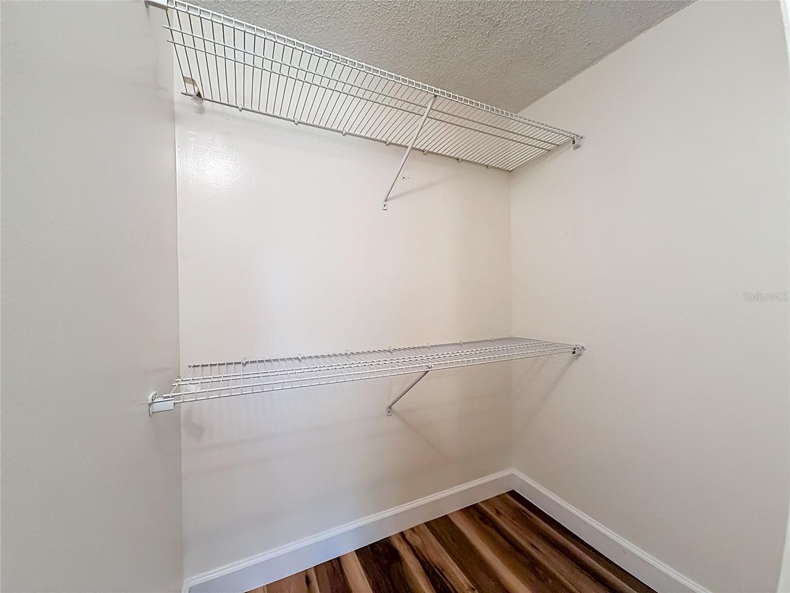 655 MIDWAY DRIVE — photo 40 of 54