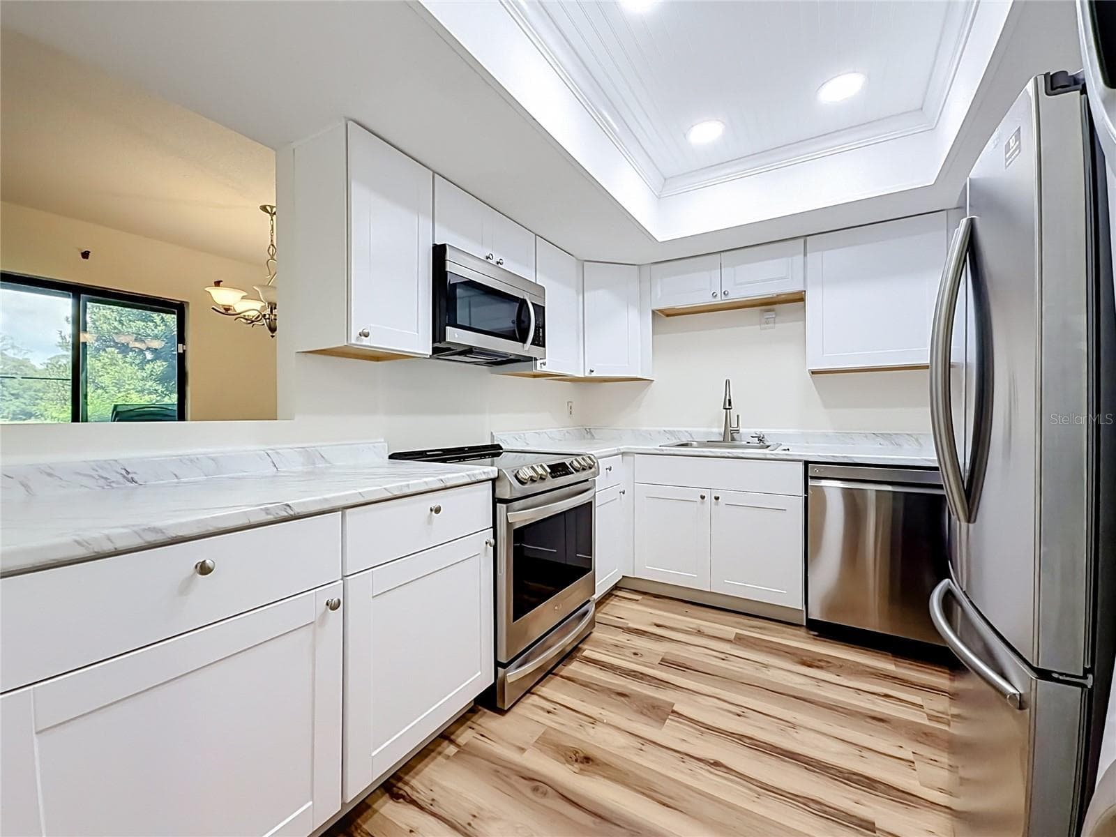 655 MIDWAY DRIVE — photo 18 of 54