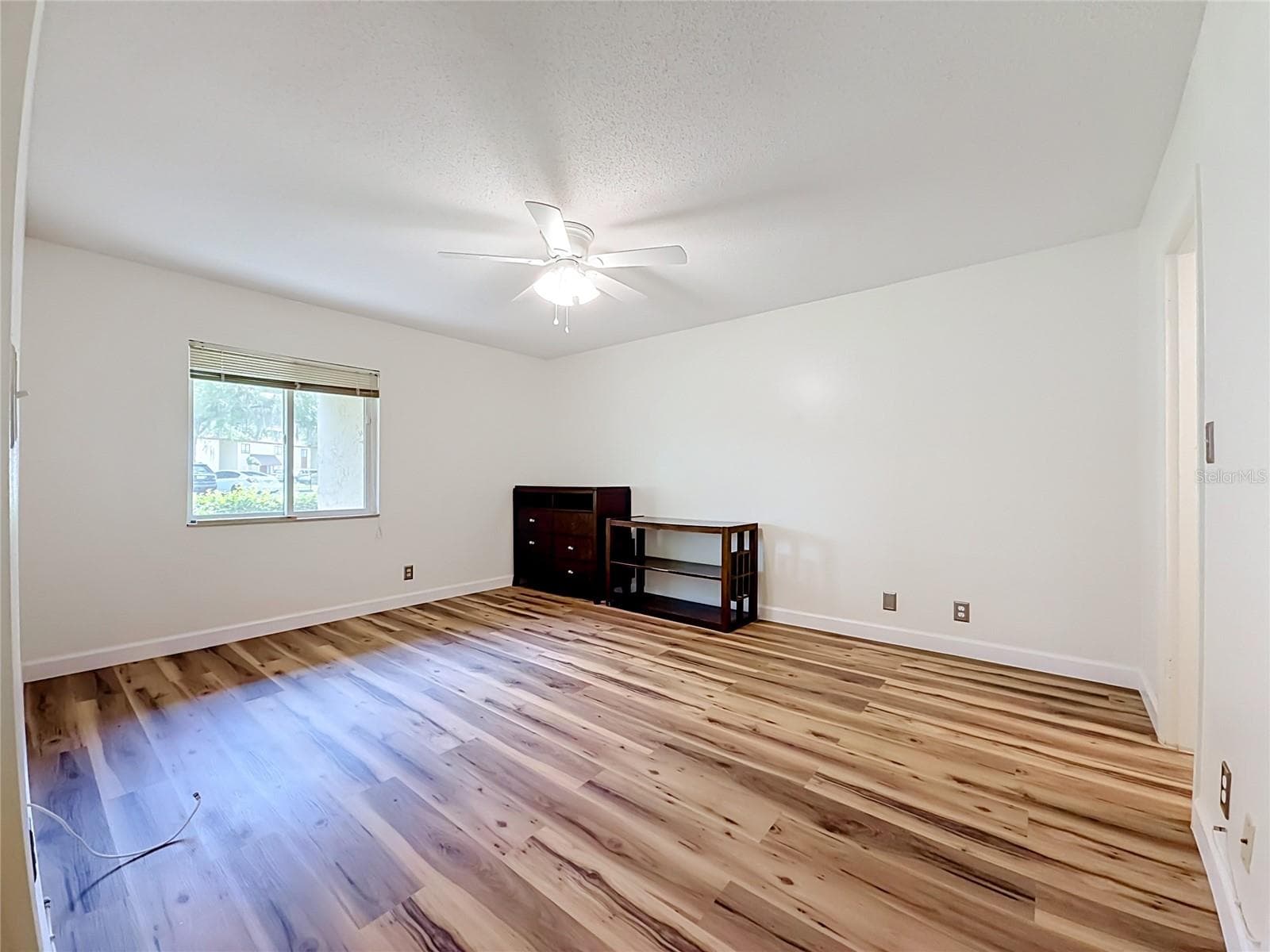 655 MIDWAY DRIVE — photo 25 of 54