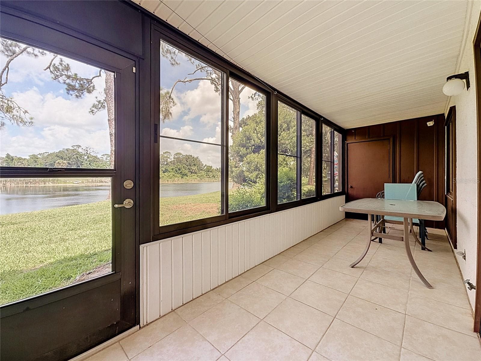655 MIDWAY DRIVE — photo 38 of 54