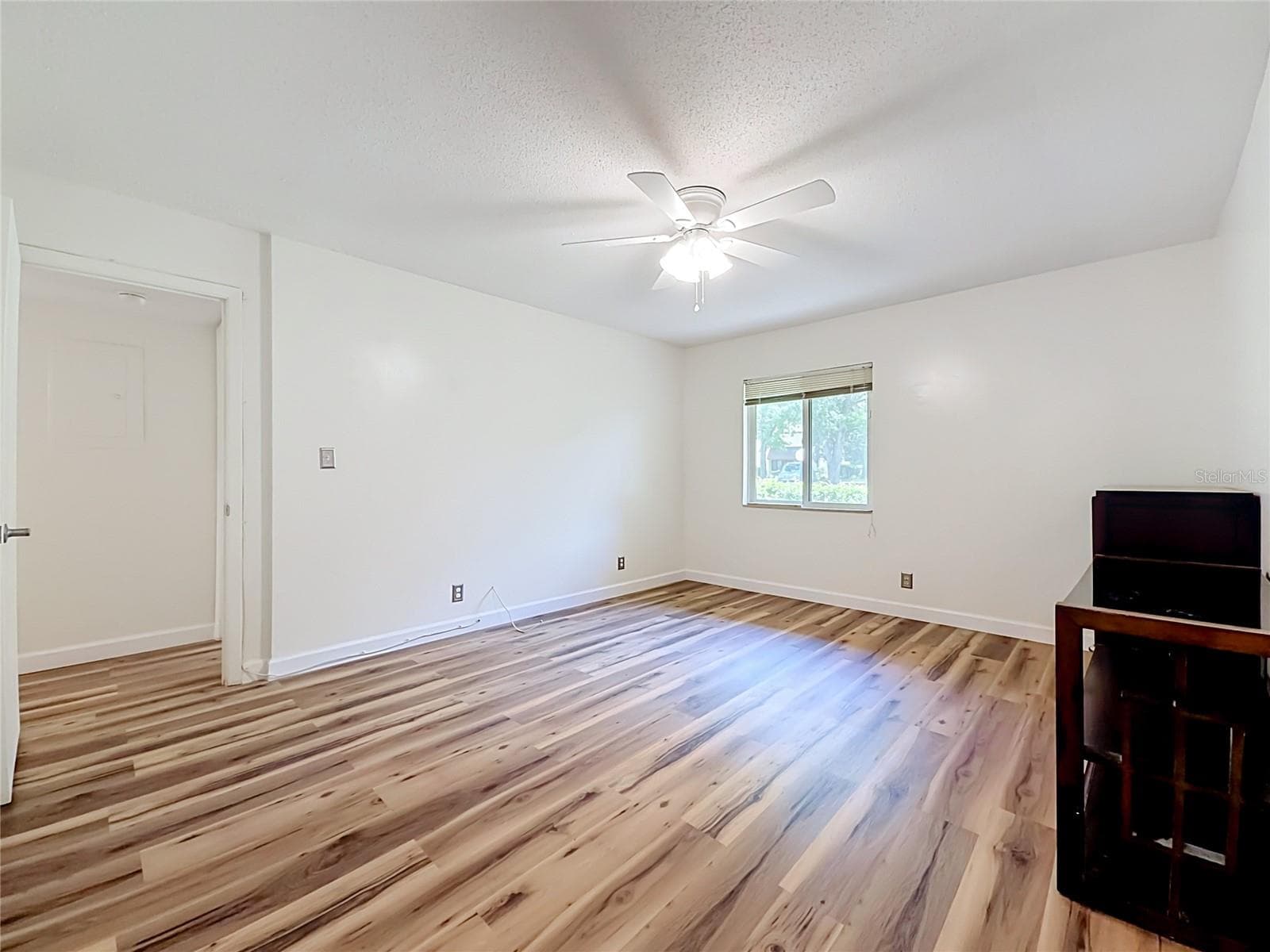 655 MIDWAY DRIVE — photo 35 of 54