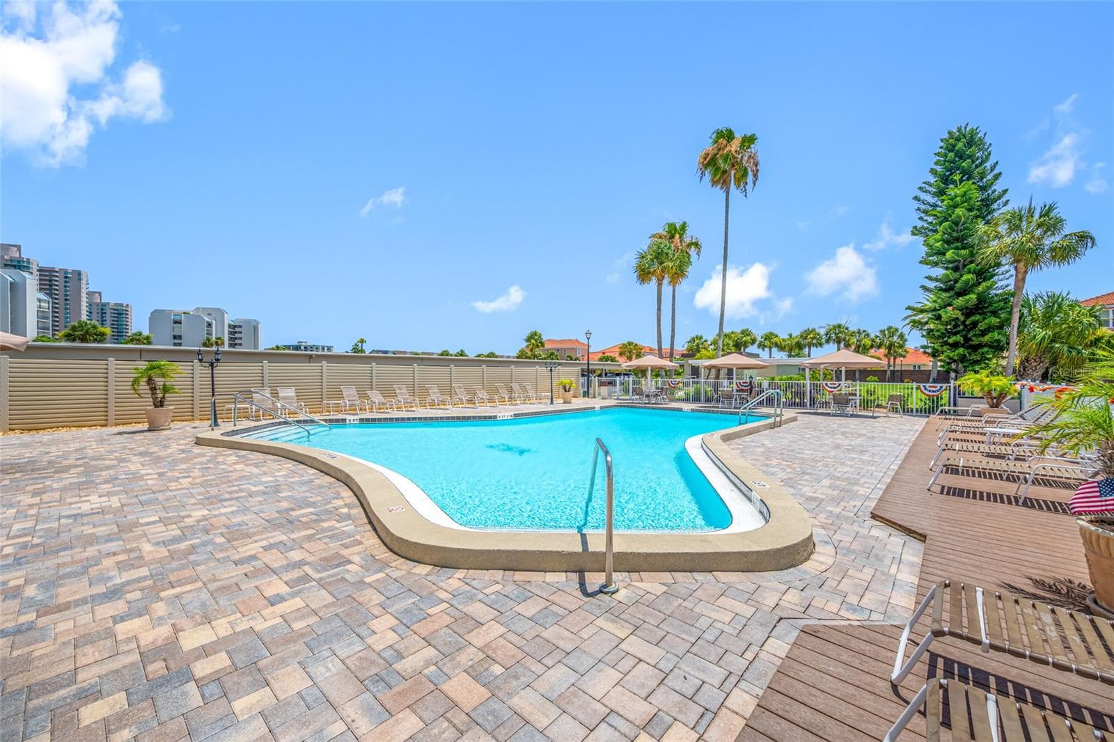1621 GULF BOULEVARD — photo 57 of 97