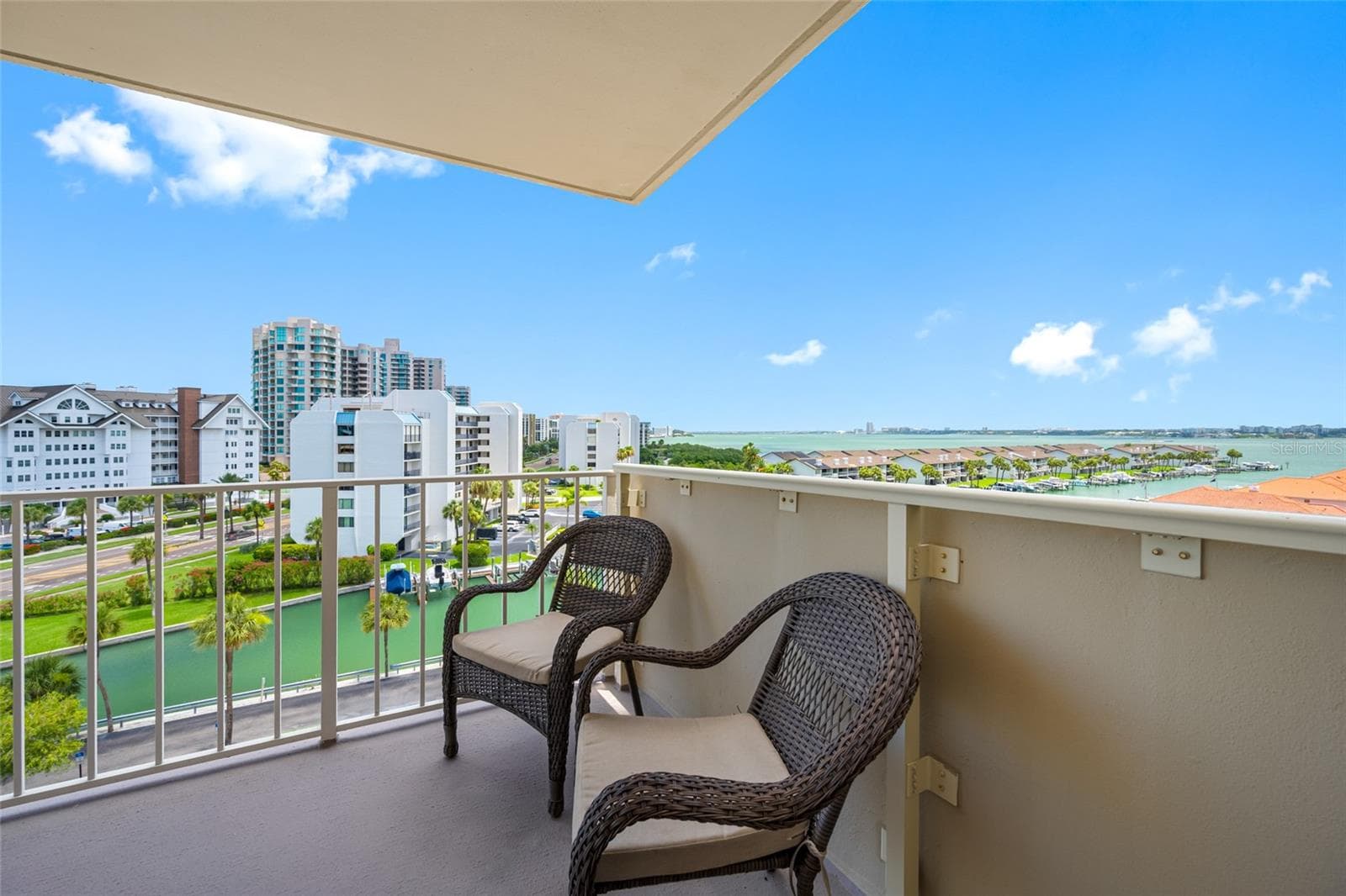 1621 GULF BOULEVARD — photo 46 of 97