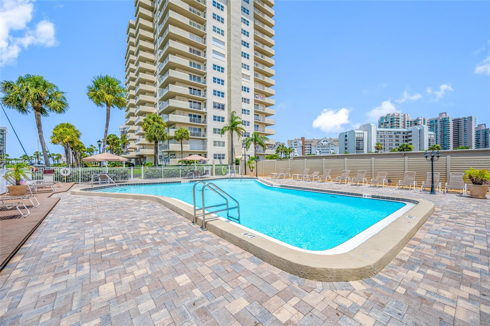 1621 GULF BOULEVARD — photo 55 of 97