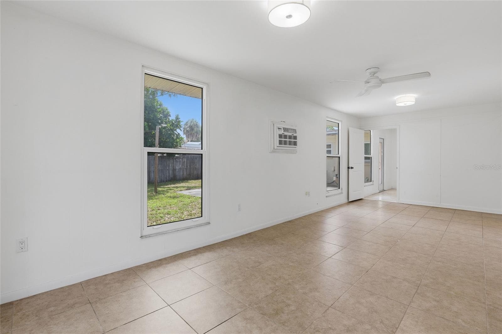 2627 DUEBY STREET — photo 18 of 90