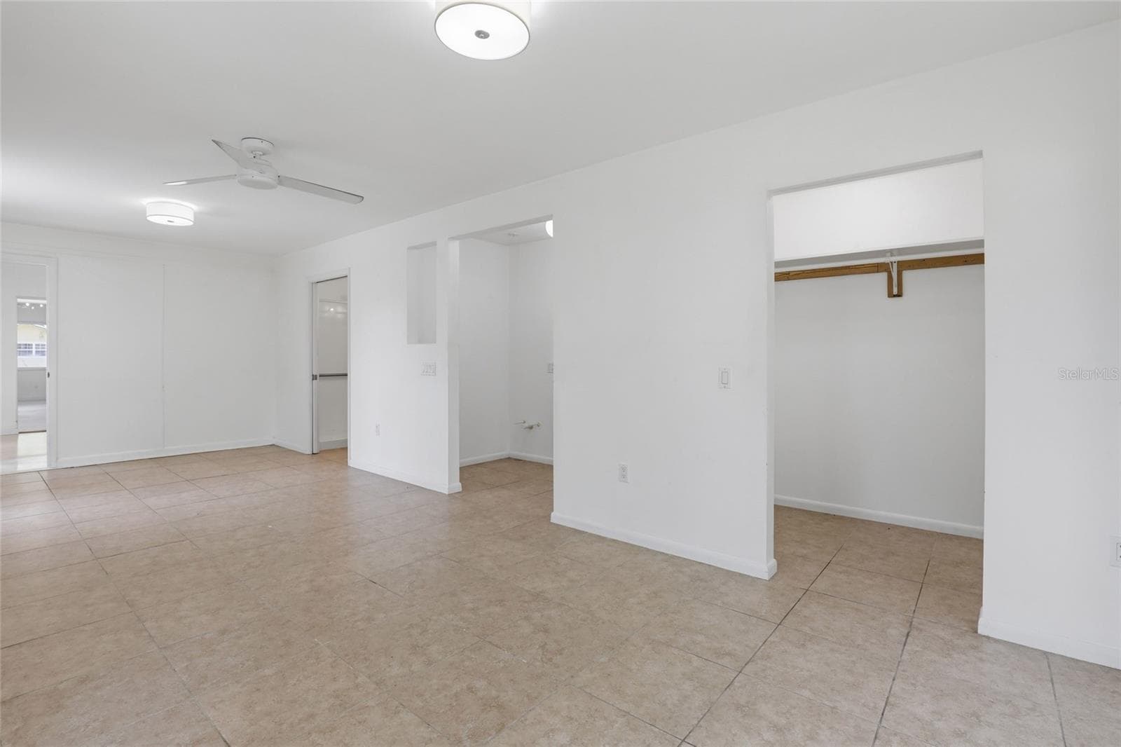 2627 DUEBY STREET — photo 19 of 90