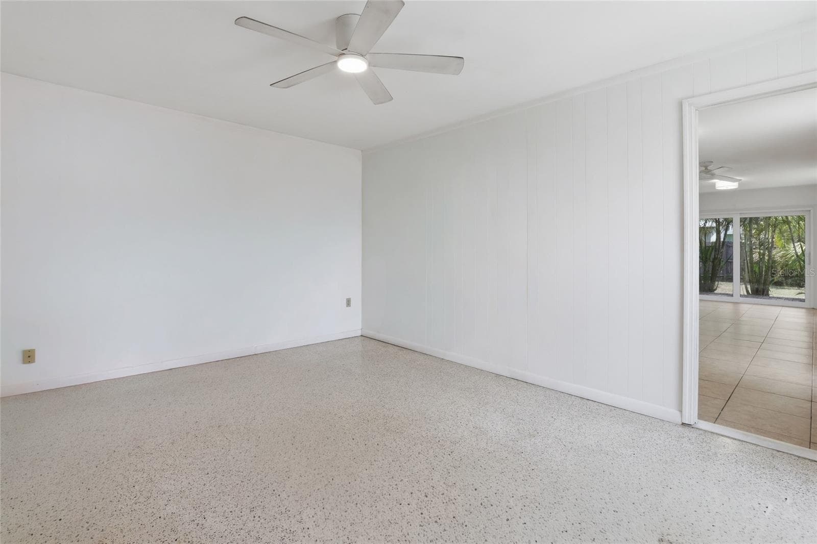 2627 DUEBY STREET — photo 31 of 90
